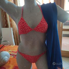 Bikini e pareo 