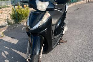 SH 300 ANNO 2007 NERO
