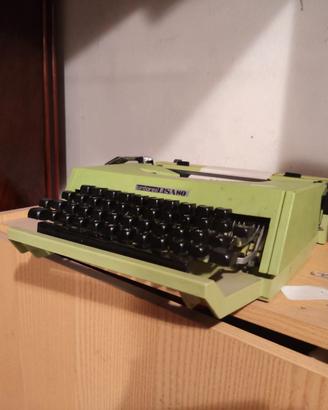 Macchina da scrivere vintage