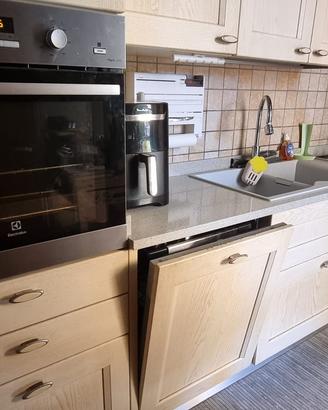 CUCINA con Piano cottura Angolare e Top Quarzo