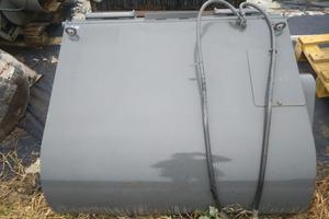 B42 - Benna spazzatrice larga 110 per minipala e m