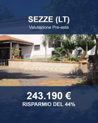 Immobile in asta di 322 m² con più di 5 locali a S