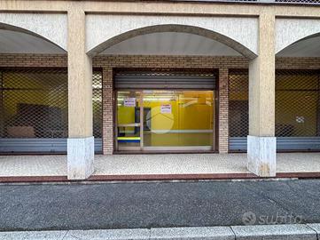 NEGOZIO A CASALMORO