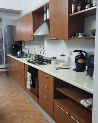 Arredamento cucina e soggiorno