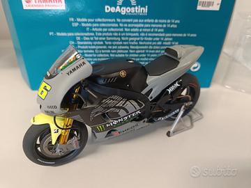 Modellino Moto gp 1:12 Yamaha YZR-M1 #46 2013