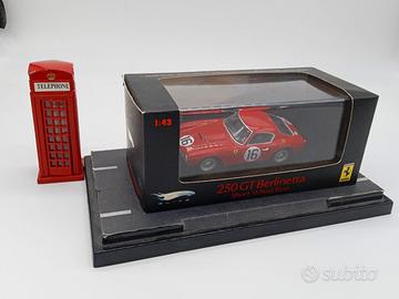 FERRARI 250 GT SWB n° 16 - Hot Wheels - Scala 1/43