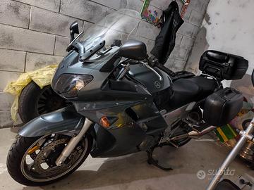 Moto yamaka 1300 FG 2004