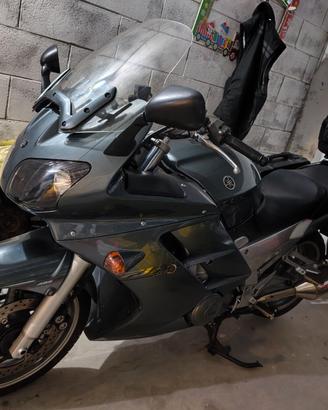 Moto yamaka 1300 FG 2004