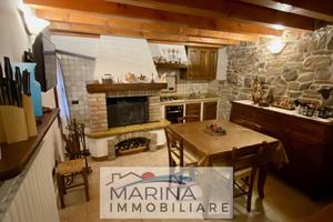 Villetta a schiera di 291 m² con più di 5 locali a