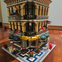 Lego Emporium 10211