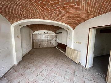 RUSTICO A VAPRIO D'AGOGNA