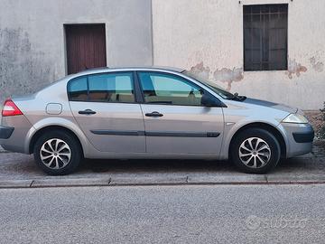 RENAULT Mégane 2ª serie - 2004