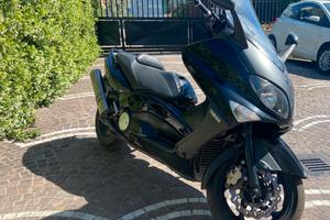 Tmax 500 pari al nuovo