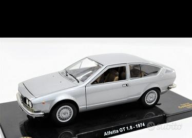MODELLINO ALFETTA GTV - SCALA 1:24 APRIBILE