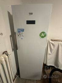Congelatore Verticale Beko Rfne270e23w
