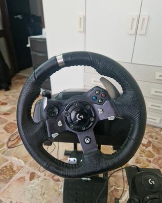 simulatore di guida logitech
