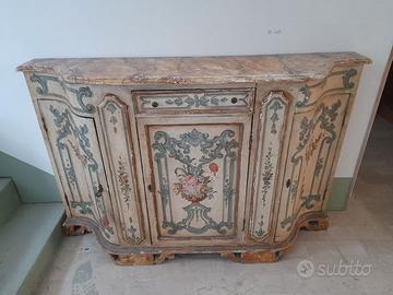 MOBILE ANTICO DIPINTO ARTISTICAMENTE