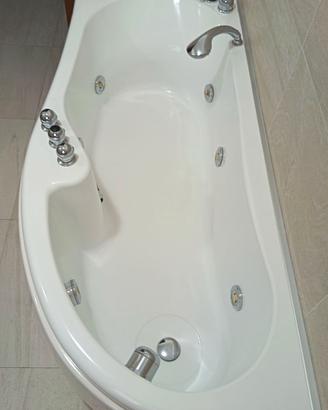 Vasca idromassaggio