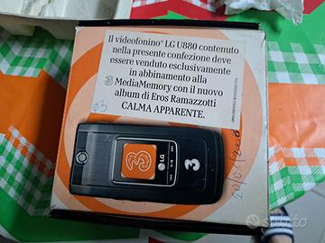 Cellulare LG U880 TRE