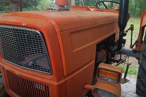 Trattore FIAT 415