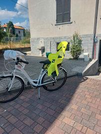 Seggiolino posteriore bambino bicicletta
