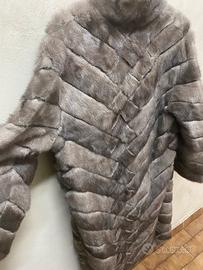 Pelliccia di visone grigio mink