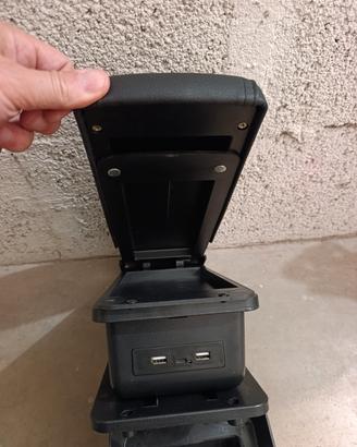 Bracciolo in pelle nera con cuciture grigie per Se