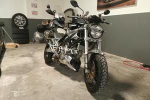 Ducati Monster 900 