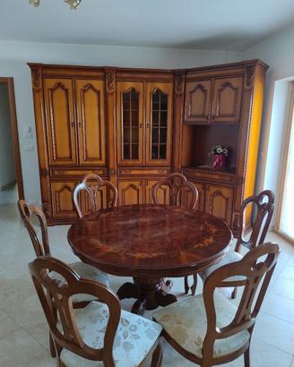 Sala da pranzo e tavolo allungabile e 6 sedie