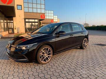 Golf 8 etsi 1.5 130cv (2021) 63000km