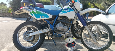 Suzuki dr 350