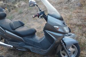 suzuki burgman  400 anno 2002