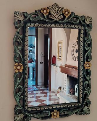specchio vintage con cornice legno 