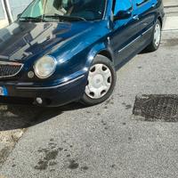 Lancia Lybra