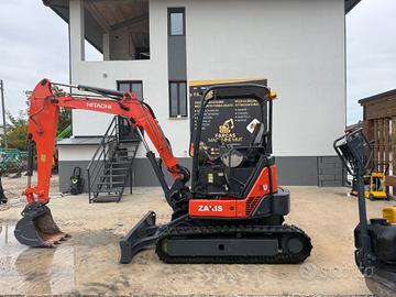 Hitachi u38 anno 2012 36 ql