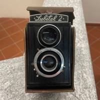 fotocamera d'epoca lubitel 2