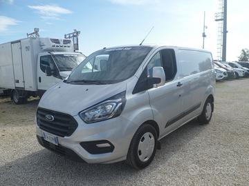 Ford Transit Custom furgone