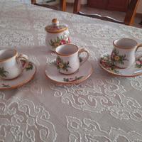 Tre Tazzine e Zuccheriera in ceramica dipinte mano