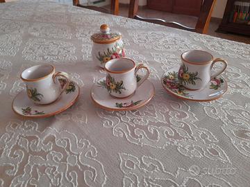 Tre Tazzine e Zuccheriera in ceramica dipinte mano