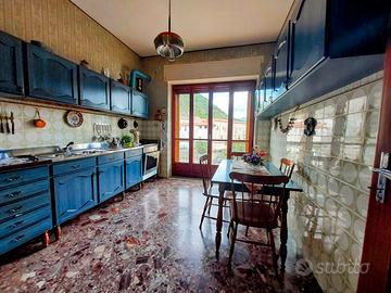 Ampio appartamento in centro con box