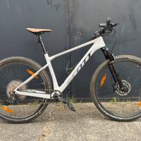 Scott Scale 930 nuova (usata una sola volta)