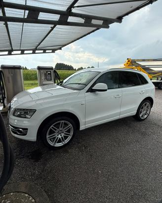 Audi Q5 2.0 tdi 170cv
