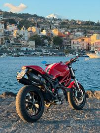 Ducati Monster 796