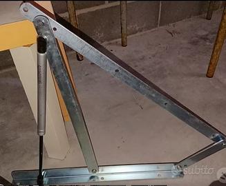 pantografi pistone alza letto