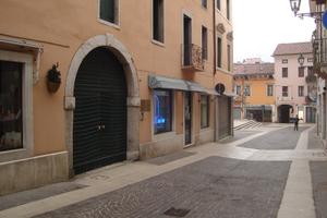 NEGOZIO/UFFICIO in centro storico a Valdagno (VI)