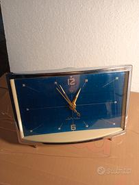 Sveglia Diamond con vetro curvo 