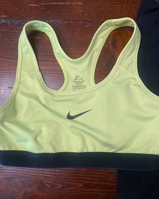 Completo Nike donna palestra o corsa