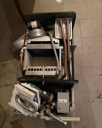 caldaia divacodens f28 d ferroli per ricambi