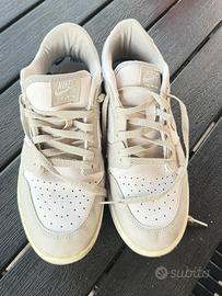 Scarpe Nike bianche e grigie N :46