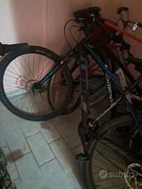 bici praticamente nuova con 3 mesi di utilizzo 